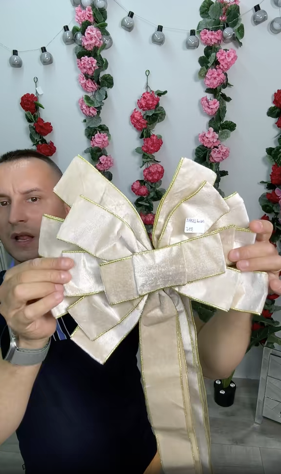 Kokarda beżowa na choinkę 120